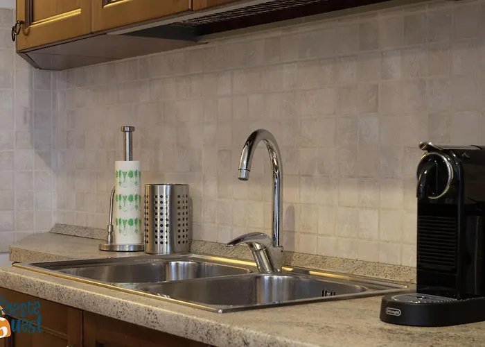 Gracie's Getaway X6 * Trieste